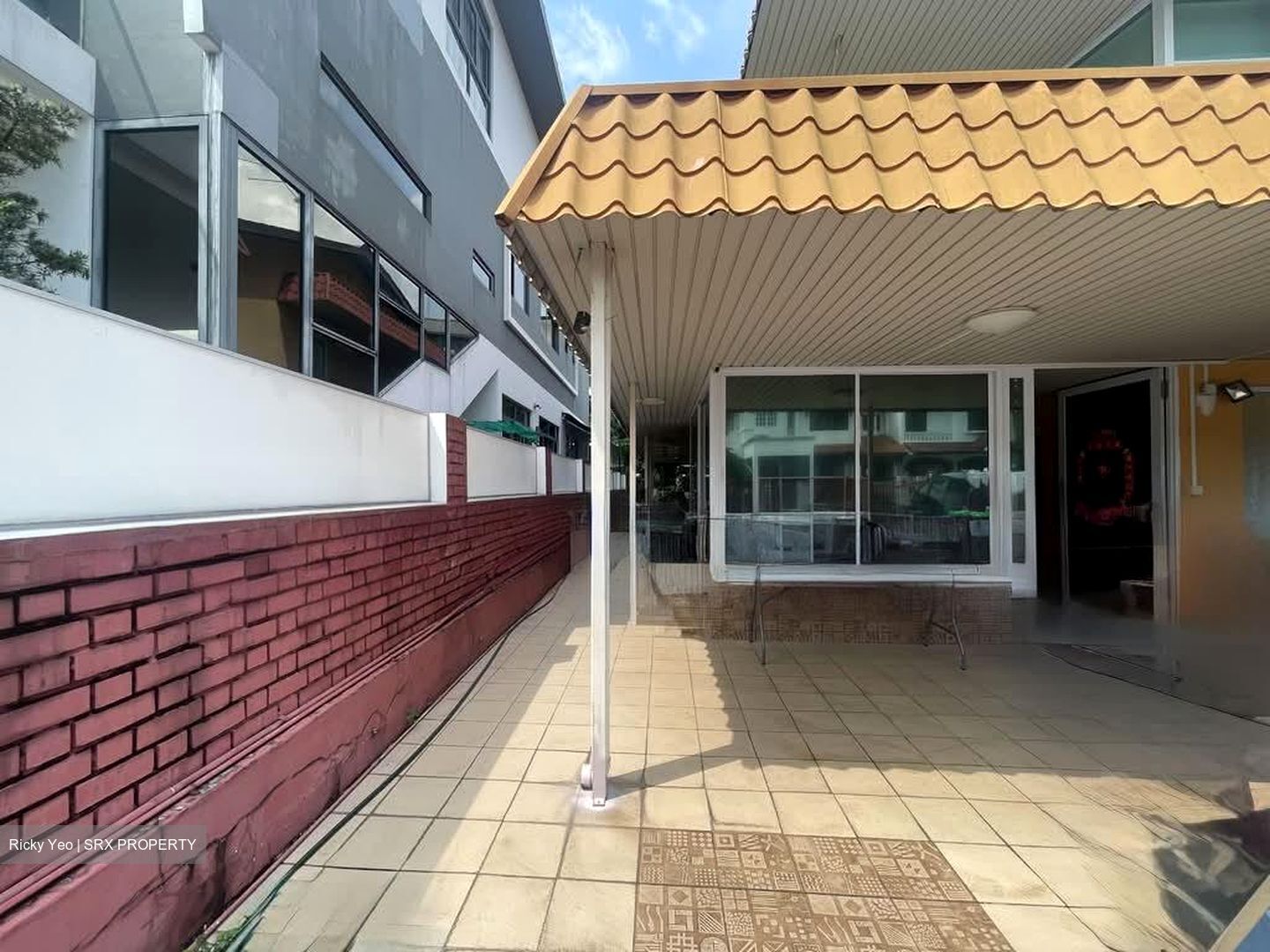 Aroozoo Lane (D19), Terrace #574152381